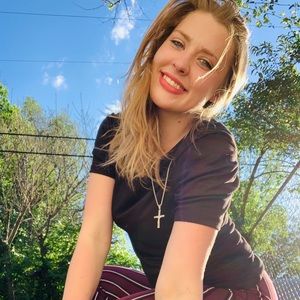 Meet your Posher, Hannah